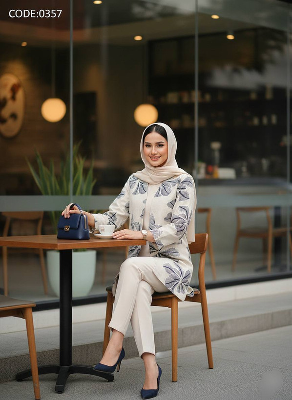 مانتو مجلسی لنین تمام گلدوزی ۰۳۵۷