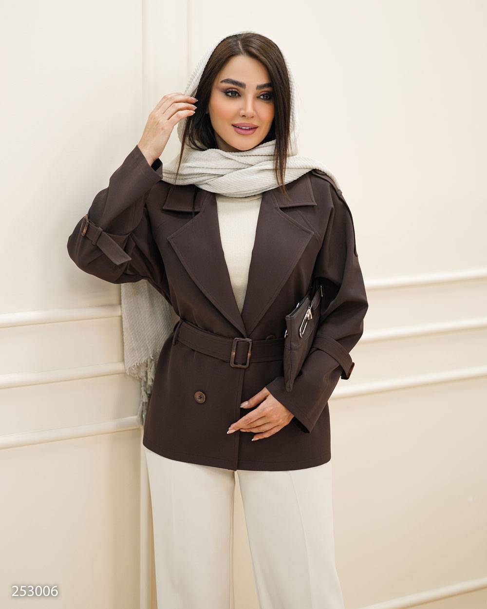 مانتو زنانه یقه انگلیسی کد ۲۵۳۰