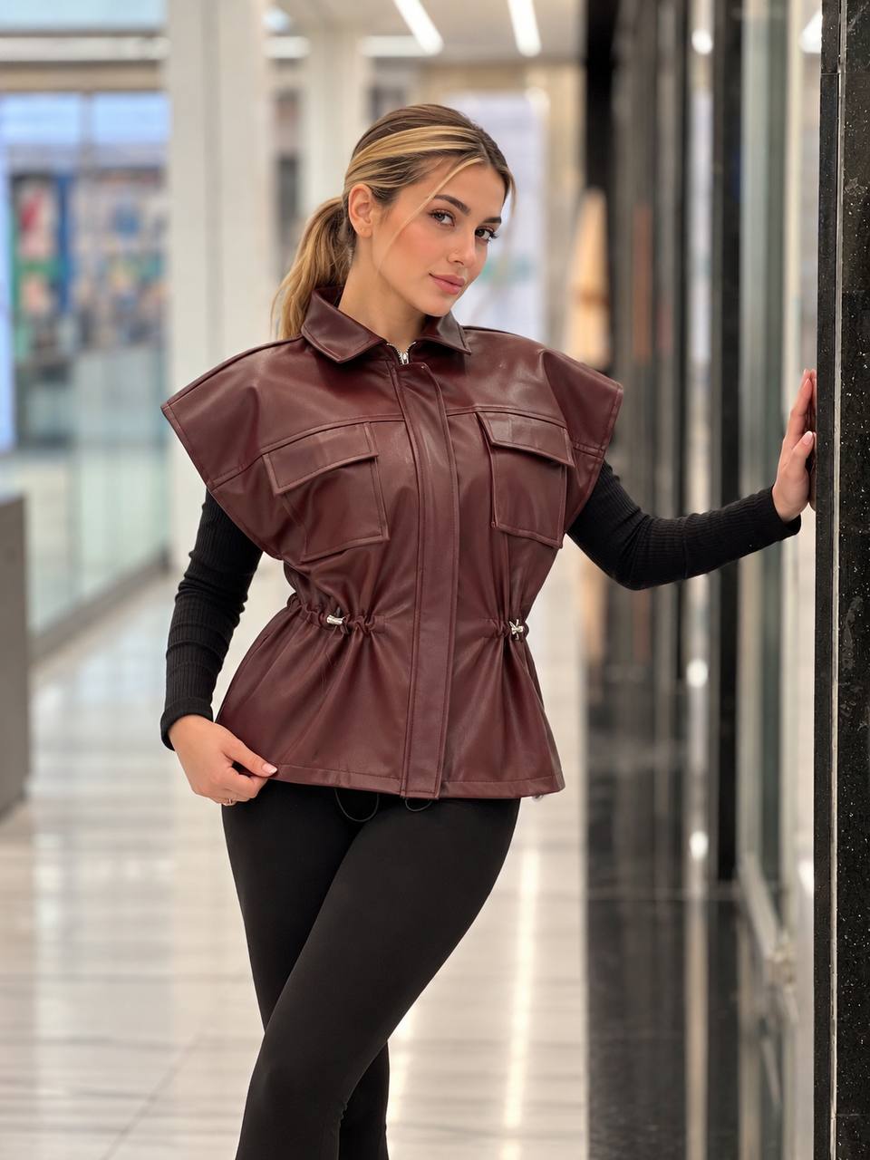 وست چرم زنانه